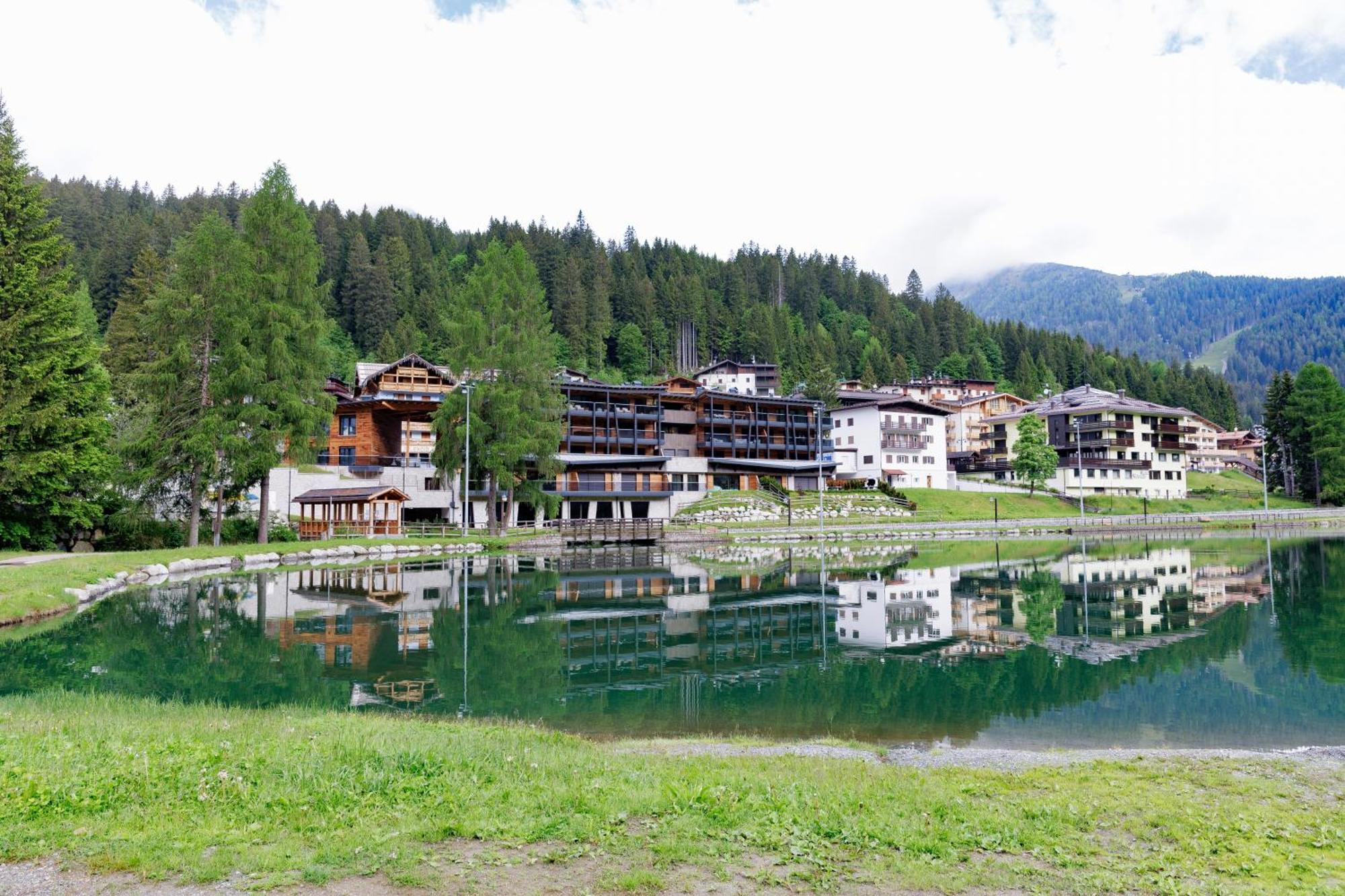 Campiglio Wood Apartment Мадона ди Кампильо Екстериор снимка